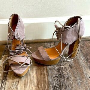 Size 9 heels